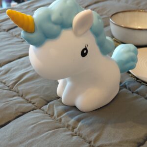VELADOR UNICORNIO C/PUERTO USB