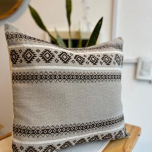 funda de almohadon bordada